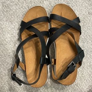 Crown Vintage Vapor wedge sandal size 9.5